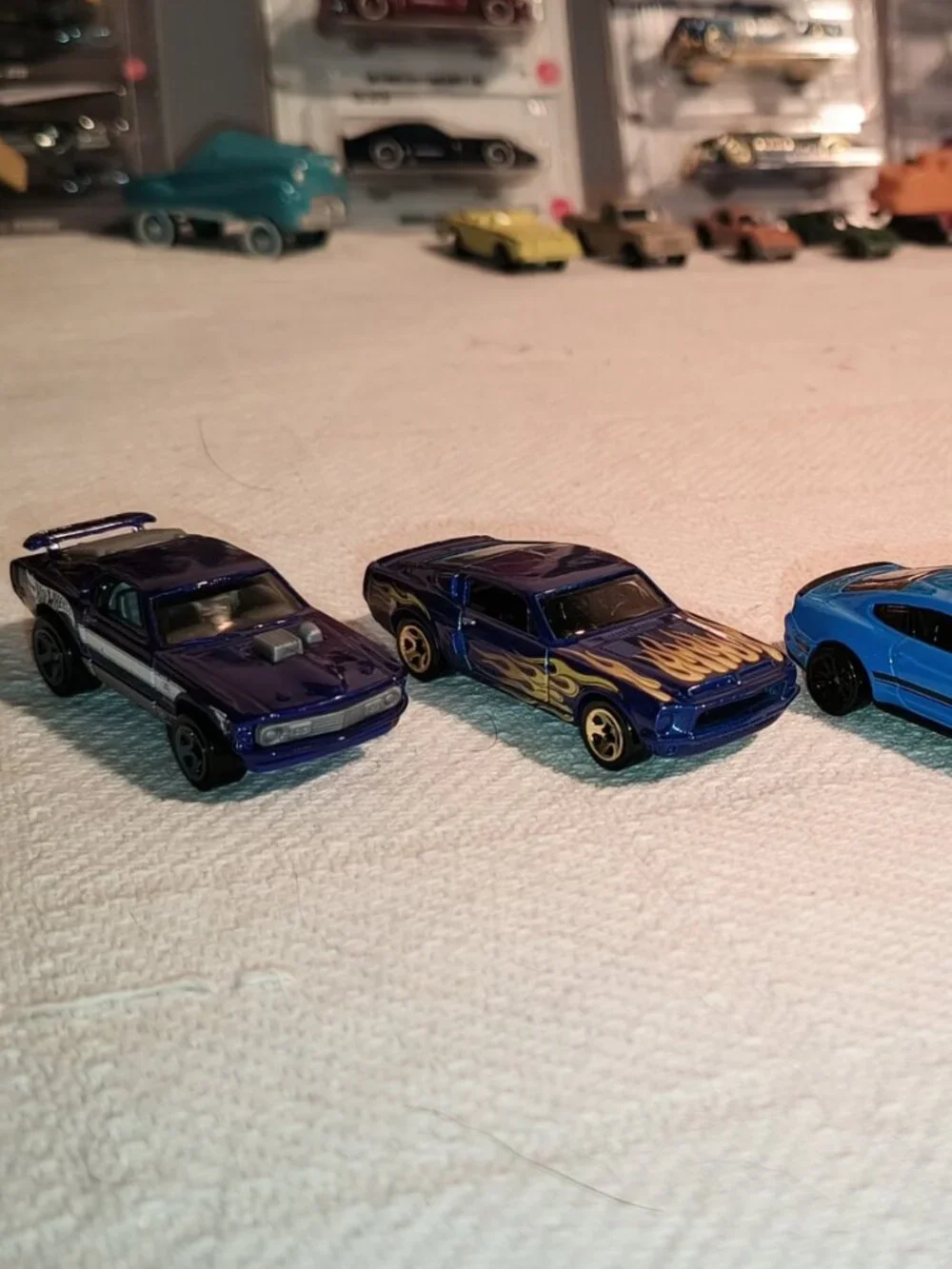 HOT WHEELS & MATCHBOX FORD MUSTANG 4-CAR LOT